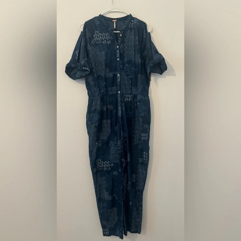 Free People Indigo Daze Denim Chambray Printed Jumpsuit Tie Sleeves Boho Size XS